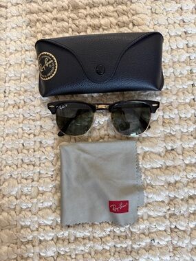 Ray-Ban Clubmaster Sunglasses in Black and Gold with Green Lenses